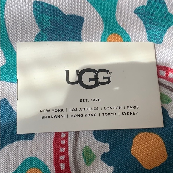 UGG Classic Cardy in Black Size 8 - Picture 6 of 6